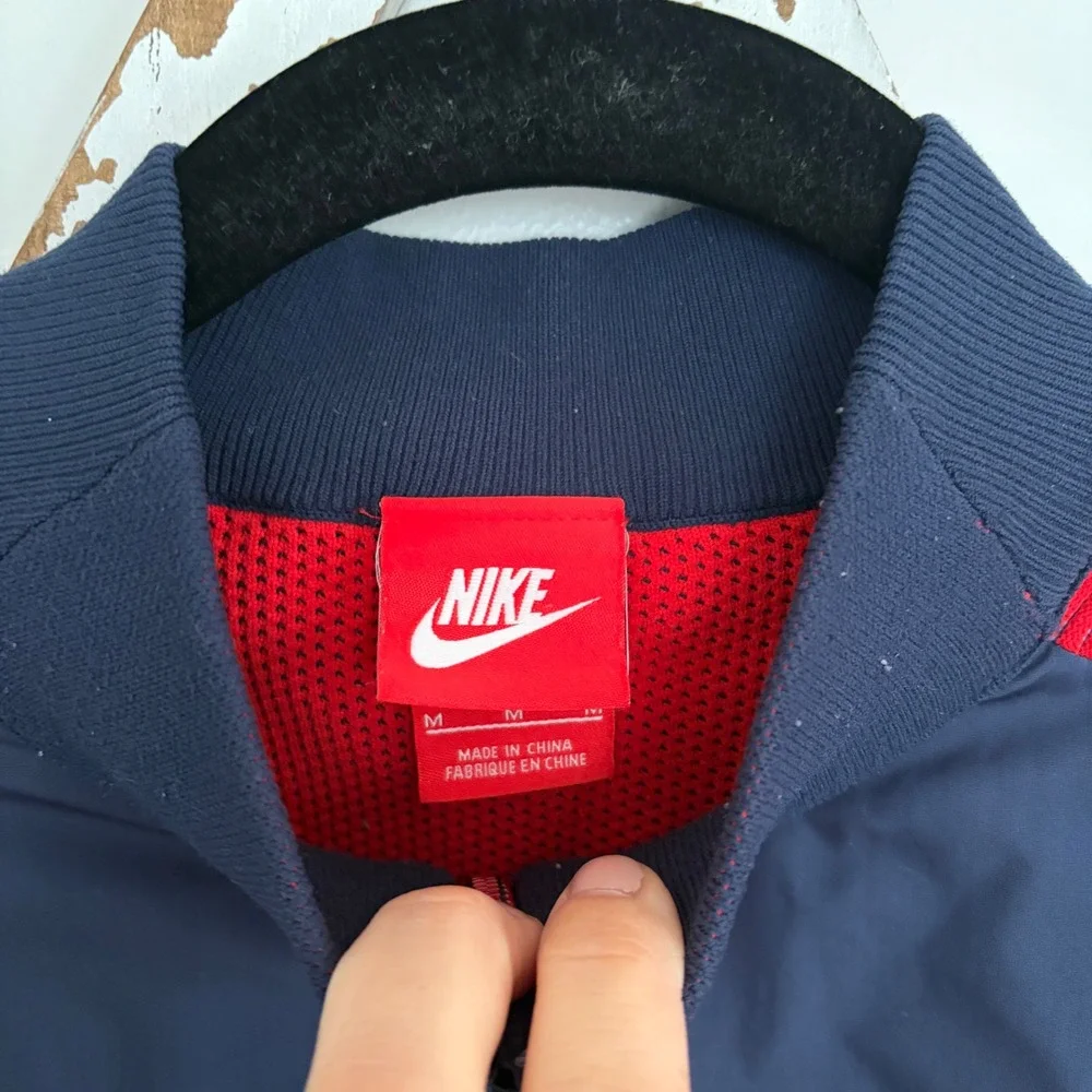 Nike Sportswear Dynamic Reveal Team USA Jacket 2016 Woman's‎ Size Medium